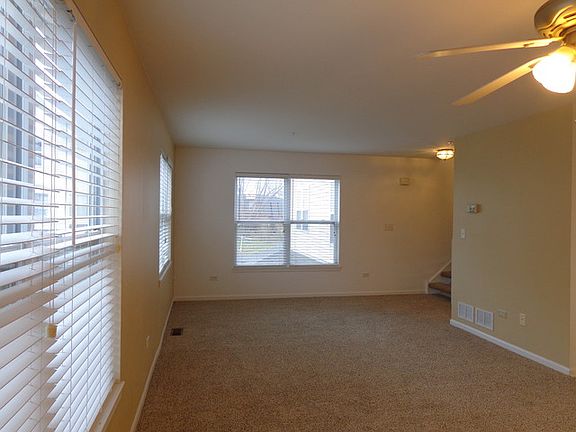 3rd image of 294 Pamela Ct