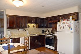 5th image of 504 Elder Ln