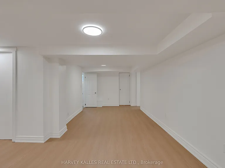 106 Florence Ave — Photo 20