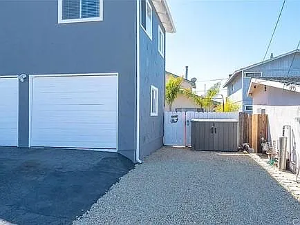 490 Whidbey St #A — Photo 6
