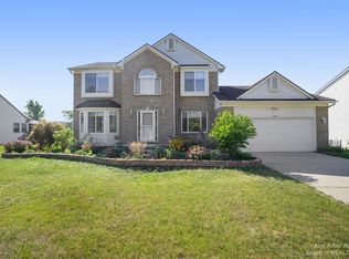 4694 Sycamore Dr, Ypsilanti, MI