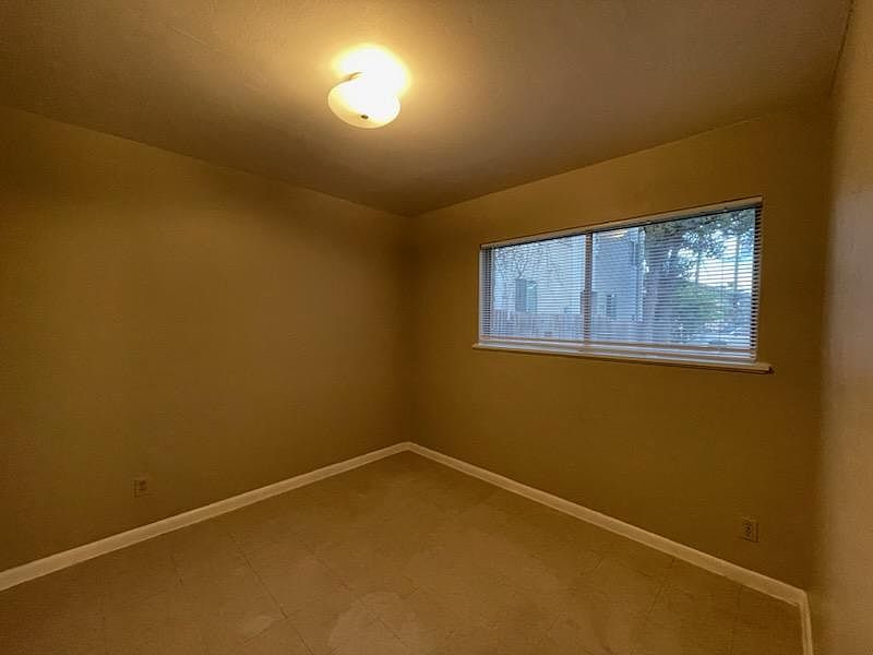 2nd image of 1311 Exposition Blvd APT 4