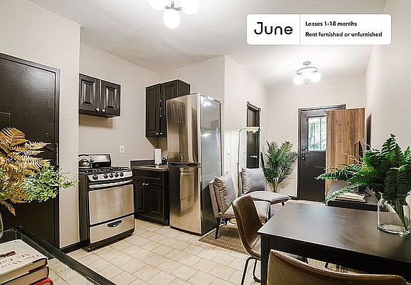 4th image of 443 W 48th St APT 1E