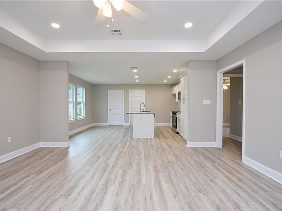 3rd image of 64354 McCarthy Ln