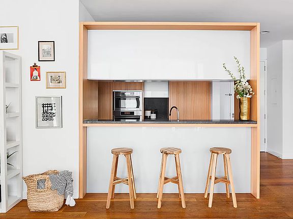 5th image of 311 W Broadway #4J