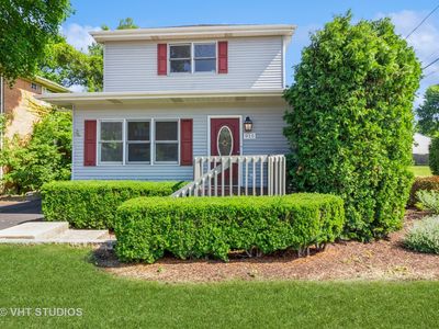 915 E Chicago Ave, Naperville, IL, 60540