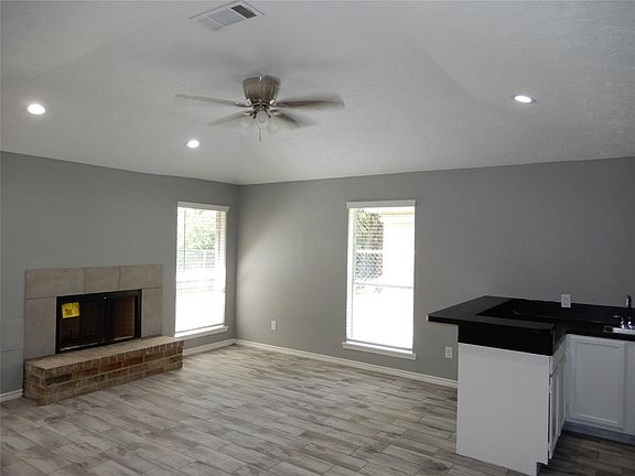 5th image of 6109 Diamond Ct