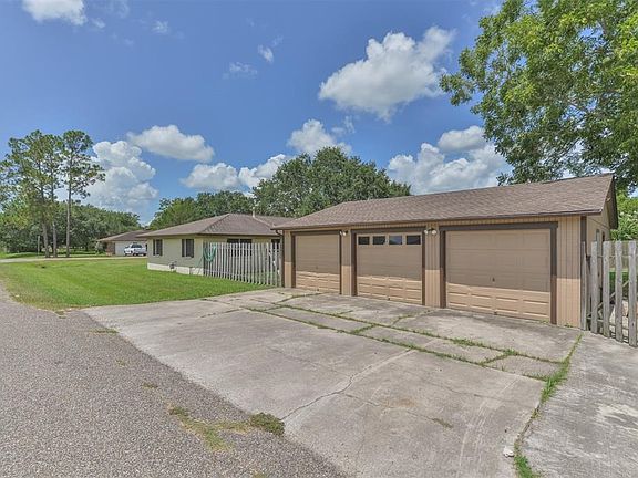 5th image of 1323 Avenue I