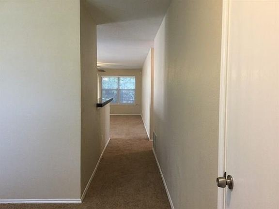 2nd image of 3682 Hawthorne Trl