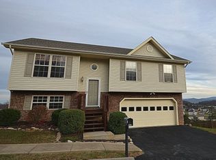 130 Lorena Ln, Jonesborough, TN 37659
