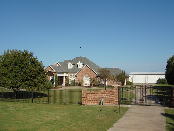 2nd image of 925 County Road 14400