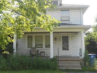 1st image of 2922 Kenmore Ave