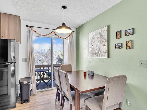 5th image of 1024 E Swallow Rd #B-234