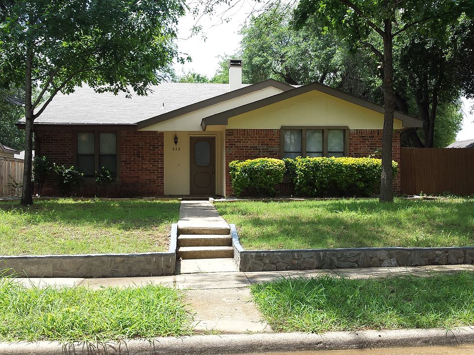 1st image of 822 Meadowlark Dr