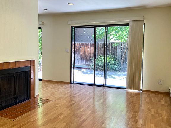 5th image of 1313 Karmen Ct