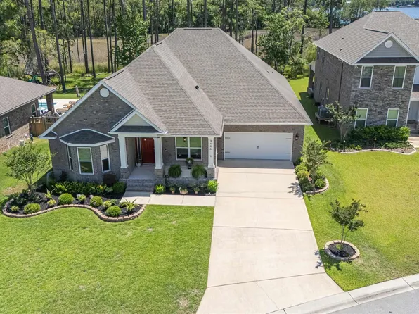 3486 Turquoise Dr, Navarre, FL 32566