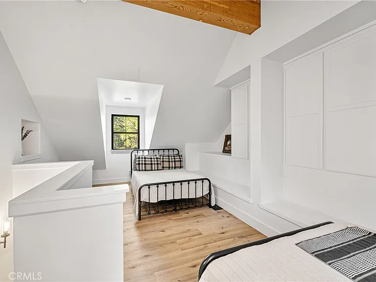 595 N Waterford Ave — Photo 29