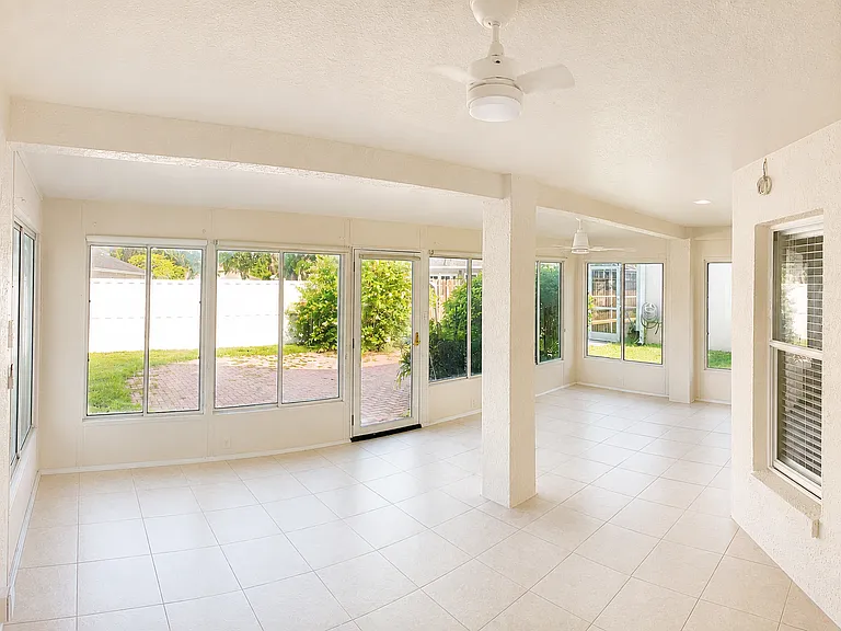 sunroom-1_08102026