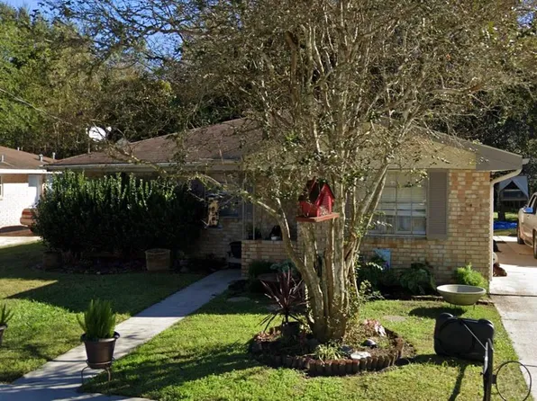 1713 Heights Dr, Saint Bernard, LA 70085