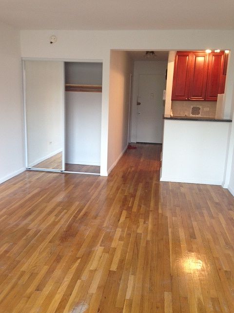 2nd image of 225 E 26th St APT 6M