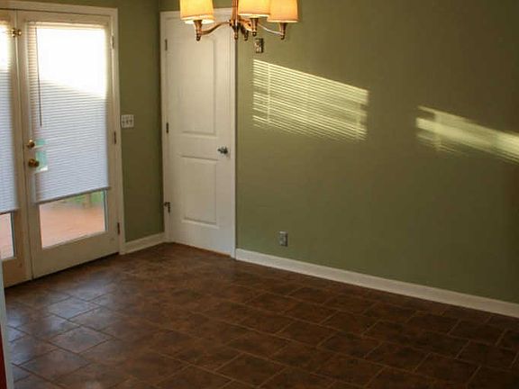 5th image of 4913 Shorewood Dr