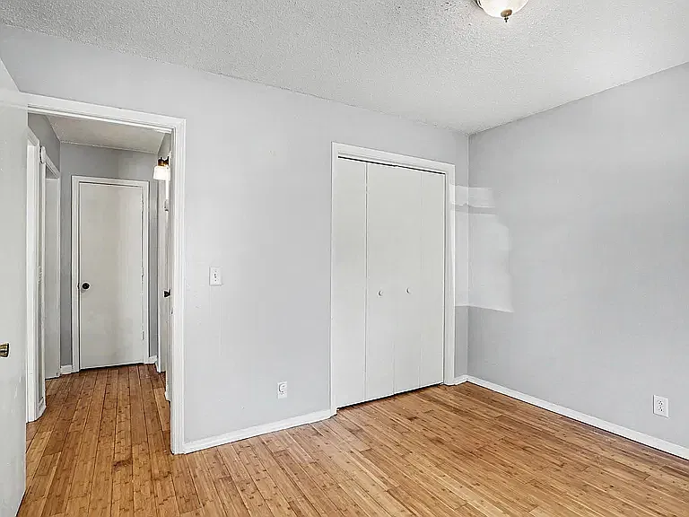 2 bed, 900 sqft, $1,500 — Photo 2