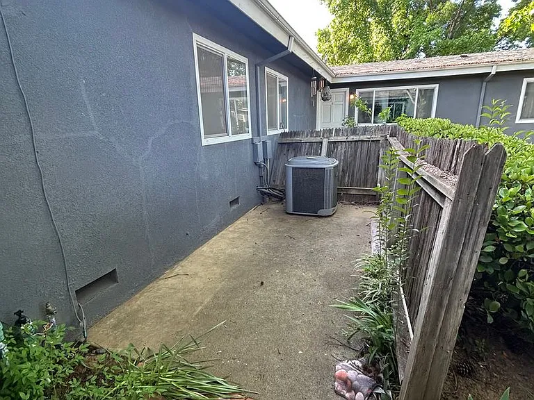 54 Grand Avenue — Photo 12