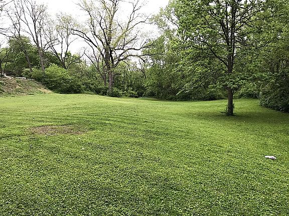 1 1/2 acre yard