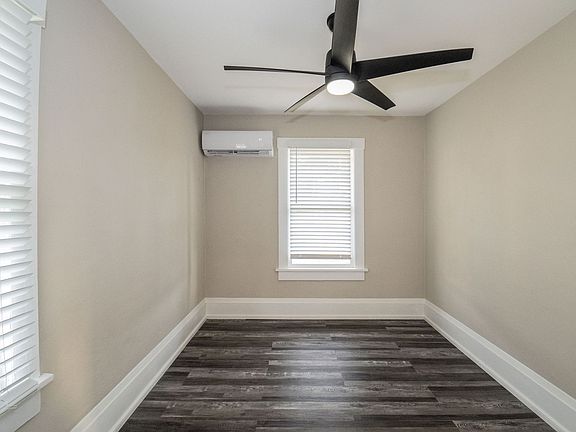 5th image of 1515 Lake Eva Cir APT 1