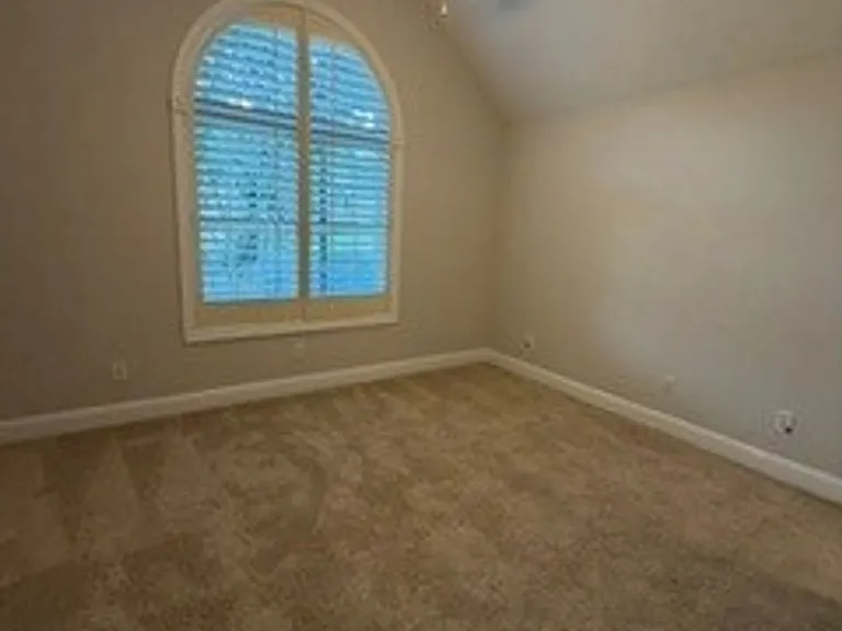 1150 Groppo Cv — Photo 19