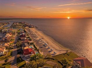 5015 Pelican Dr, New Port Richey, FL 34652