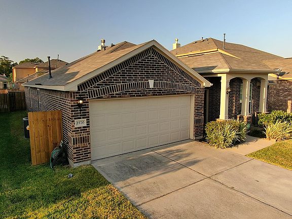 2nd image of 2570 Riverway Dr