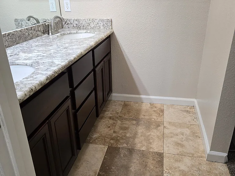 445 Hart Dr #7 — Photo 5