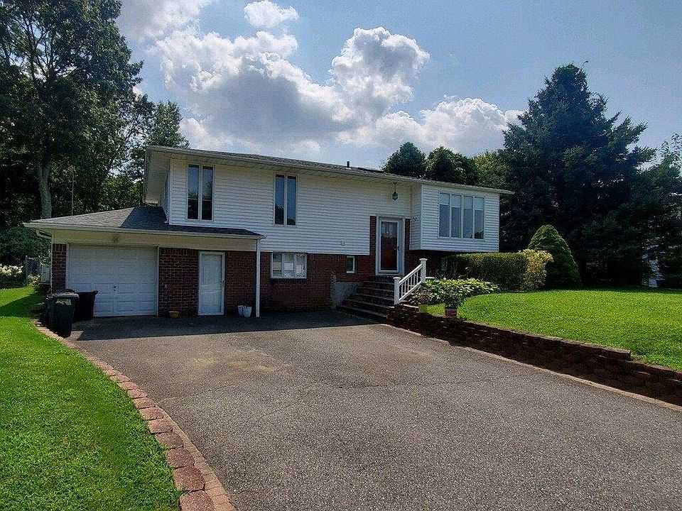 1st image of 20 Mulberry Drive