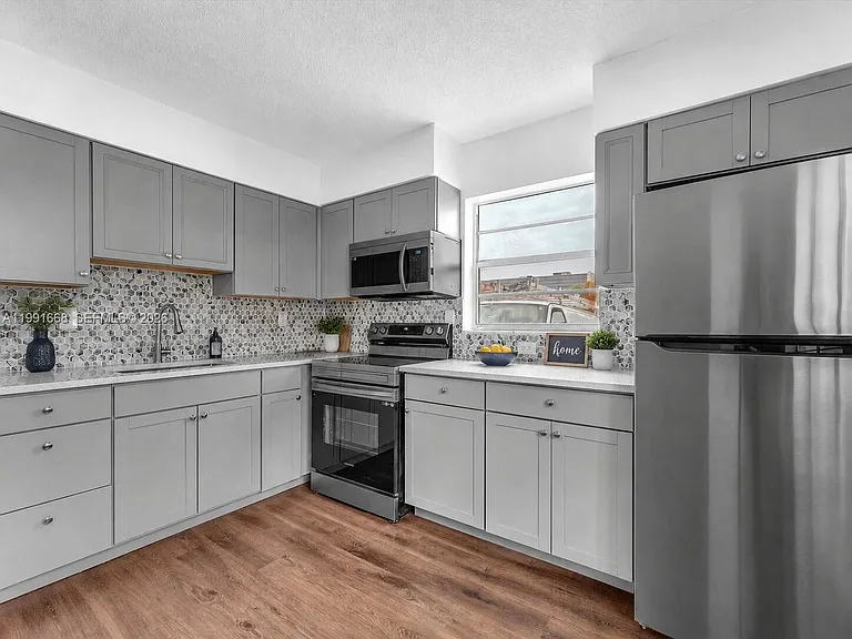 3750 SW 59th Ave #3 — Photo 10