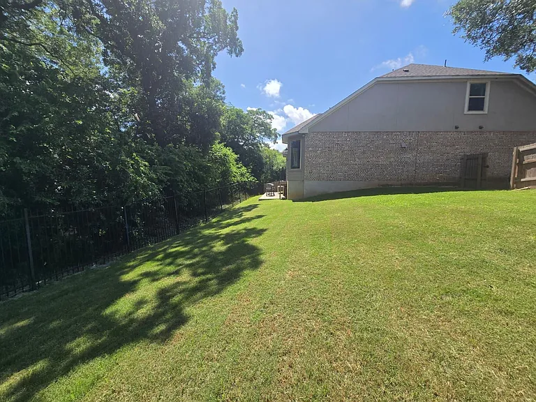 2401 Centennial Loop — Photo 29