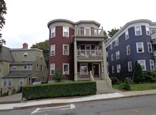 71 Beaumont St, Dorchester Center, MA 02124