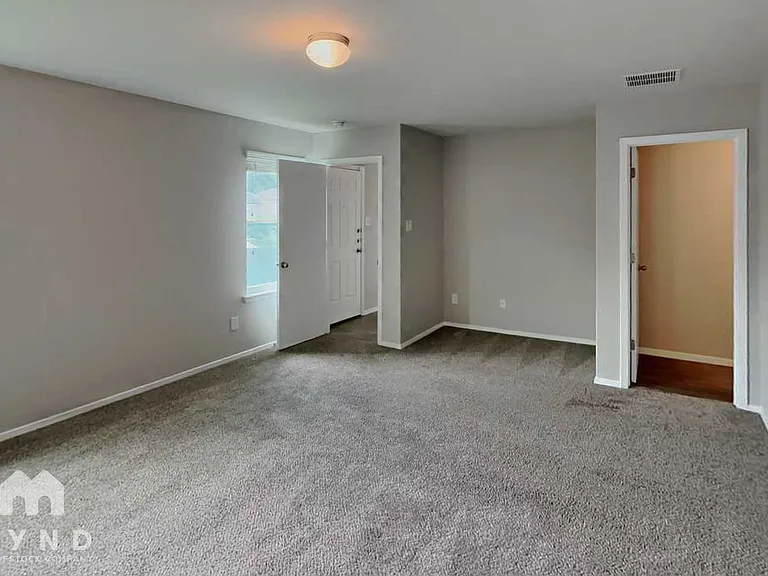 9527 Apple Ridge Ln — Photo 12