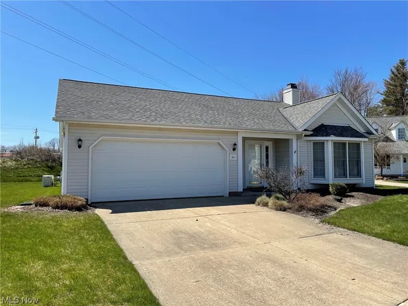 311 Bridgewater Ln, Chardon, OH 44024