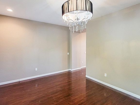 5th image of 5696 Oak Bend Dr