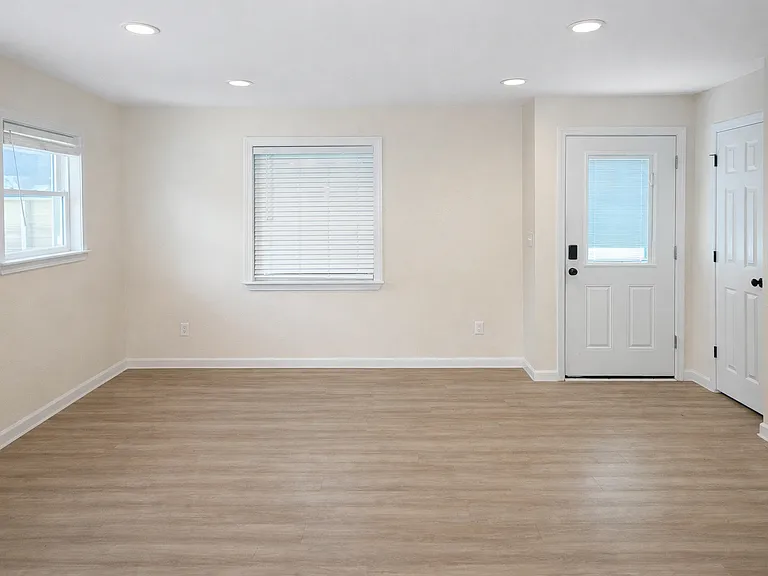 600 E Bobe St — Photo 3