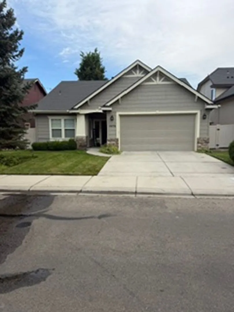 Immaculate West Meridian Home — Photo 1