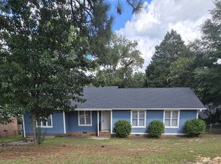 520 Nottingham Dr, Fayetteville, NC 28311