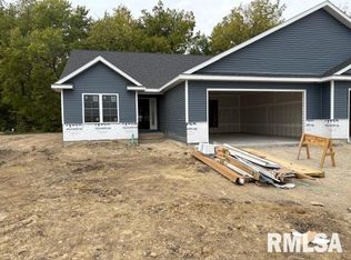 1717 Ambleside Dr, Springfield, IL 62711