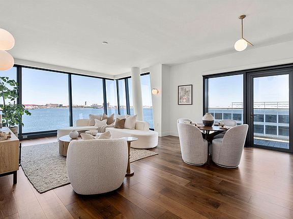 2nd image of 300 Pier 4 Blvd Unit 6D