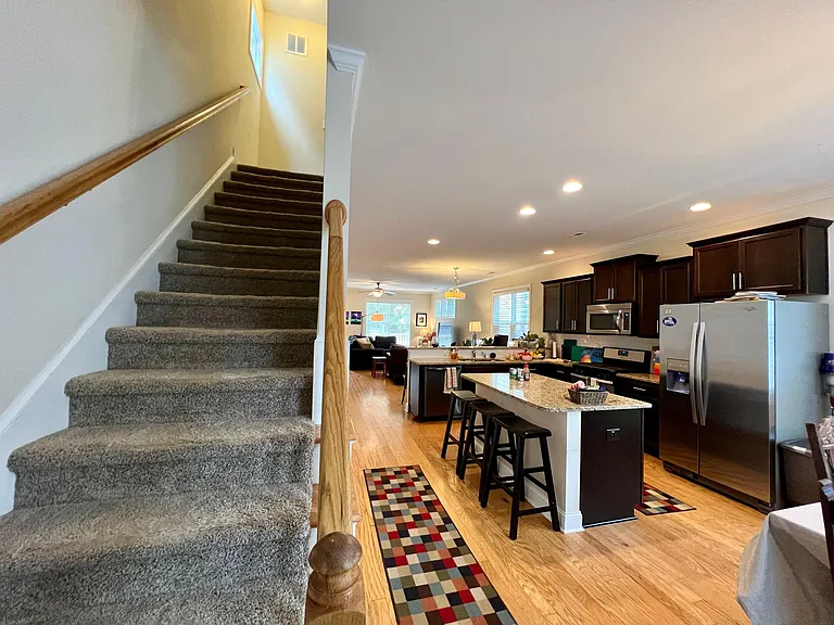 213 Windy Creek Ln — Photo 9