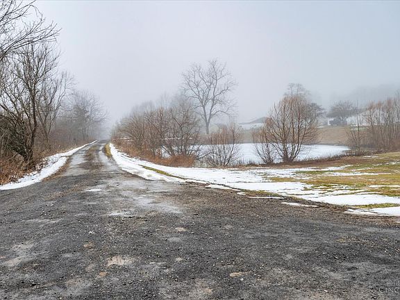 4th image of 1272 Northern Rd