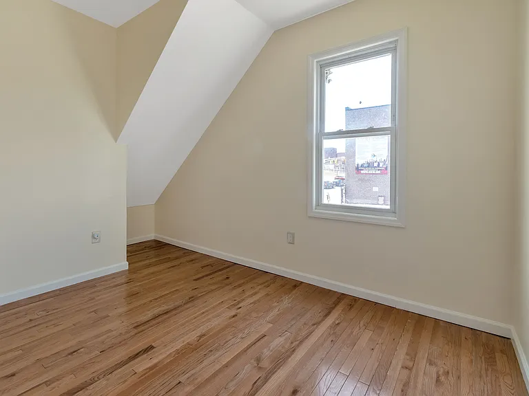 383 Central Ave #3 — Photo 5