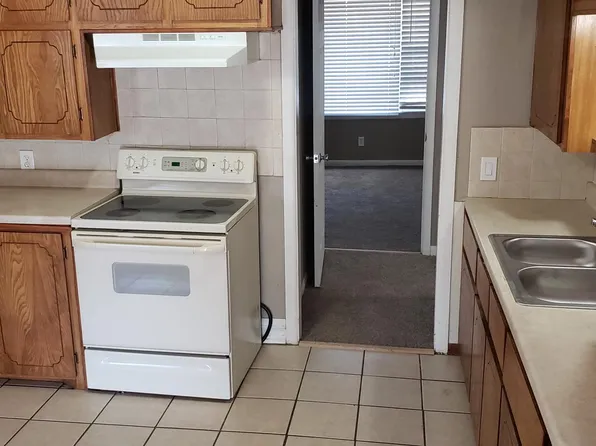 1316 NW Bessie Ave, Lawton, OK 73507