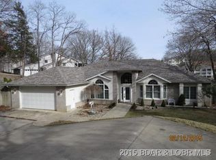 811 Country Club Dr, Four Seasons, MO 65049